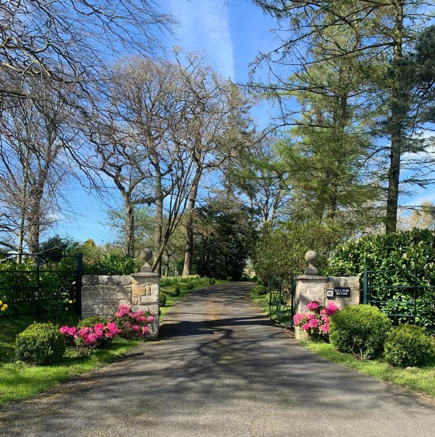 Dalton House Bed And Breakfast Exterior foto